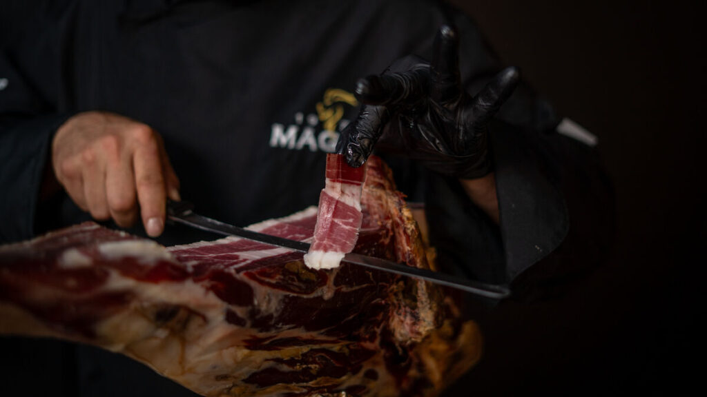 Detail of the ham knife