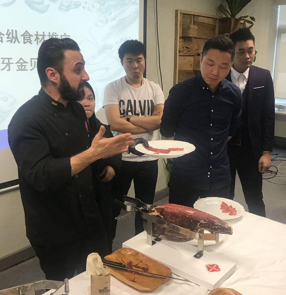 Plate service, China tour